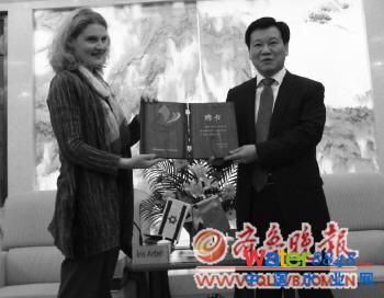 LɫRBL˾(zh)жIrisArbelŮʿCl(f)(jng)(j)ƸΕ(bo)ӛߗz