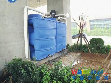 Dh(hun)·O(sh)õˮ䣬ԇc(din)С^(q)еˮͰڴ˻A(ch)M(jn)